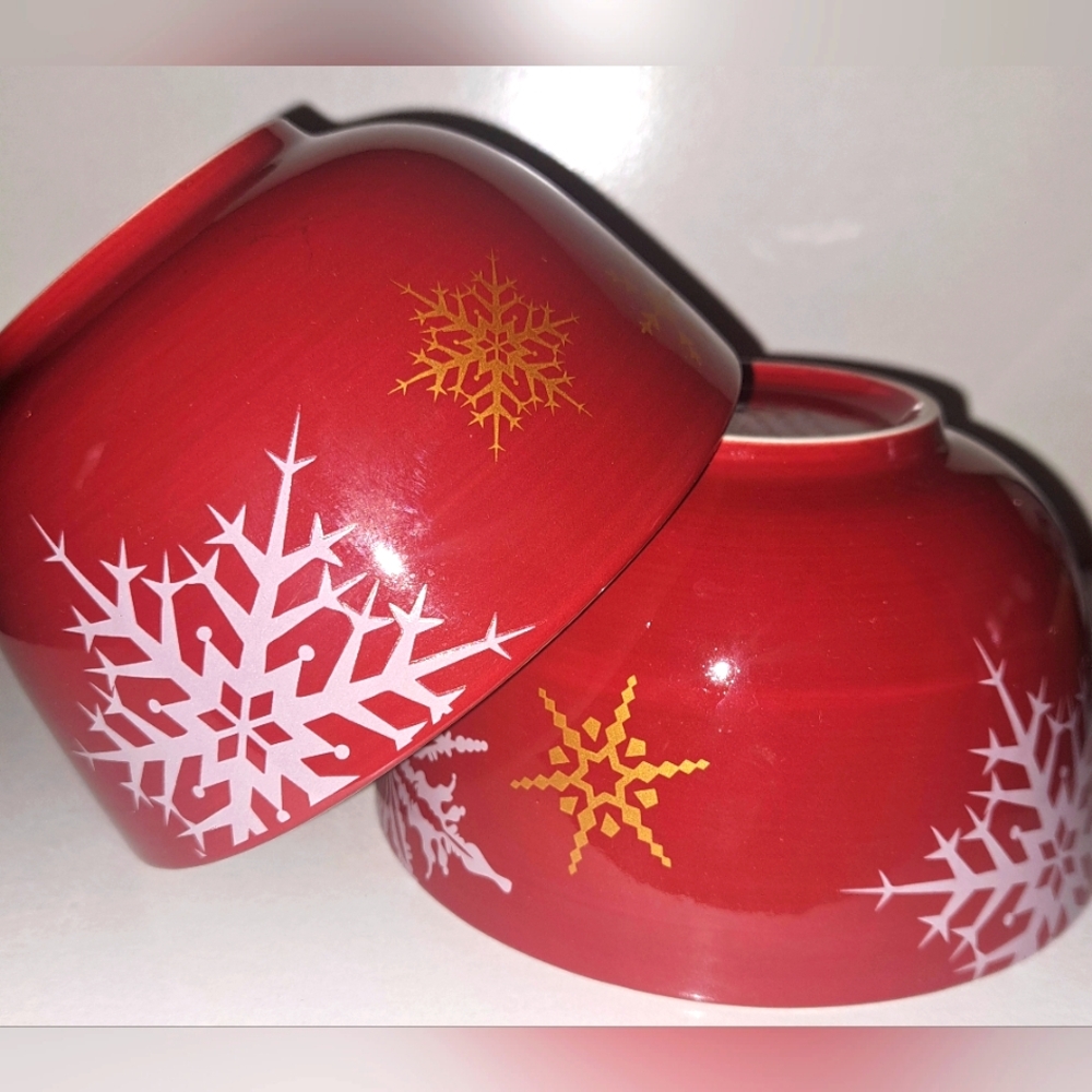 Red Snowflake Bowls
